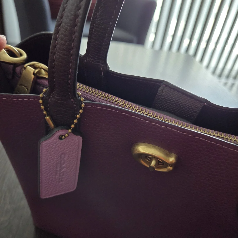 Coach Willow Tote 24 with Pebbled Leather in Deep Berry - Picture 3 of 10
